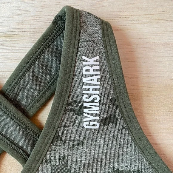 Gymshark Camo Sports Bra - Picture 2 of 12